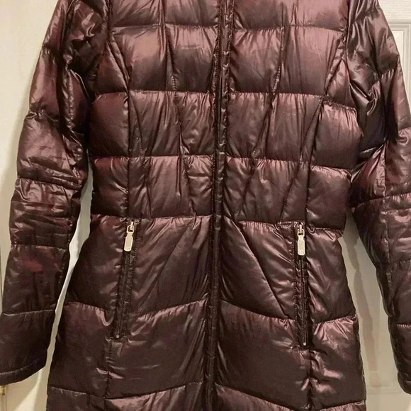 Calvin Klein Women’s Premium Down Puffer Coat w/ Hood Maroon Sz. XS - Picture 3 of 11